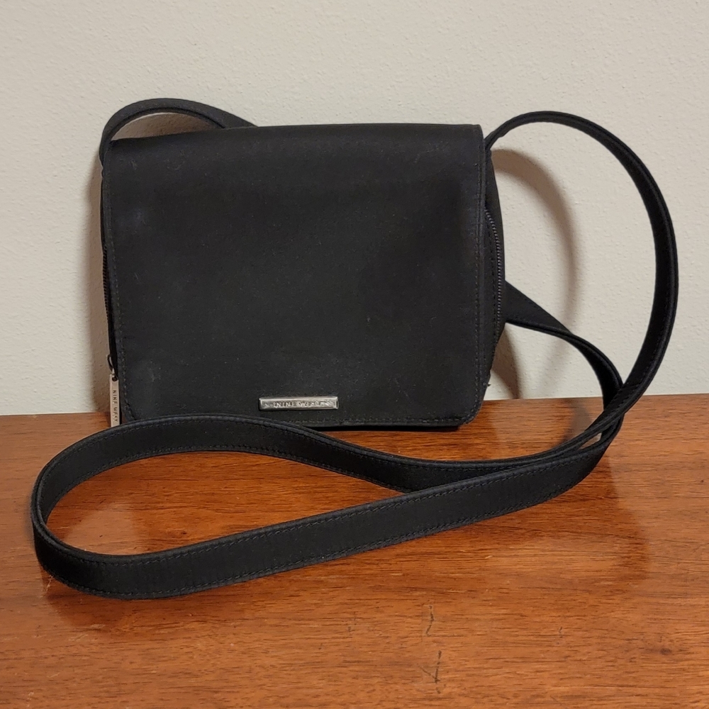 Small Nine West crossbody